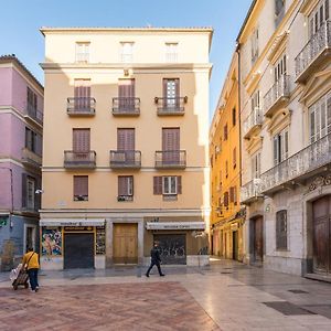 Central Malaga Apartment At Mitjana Plaza